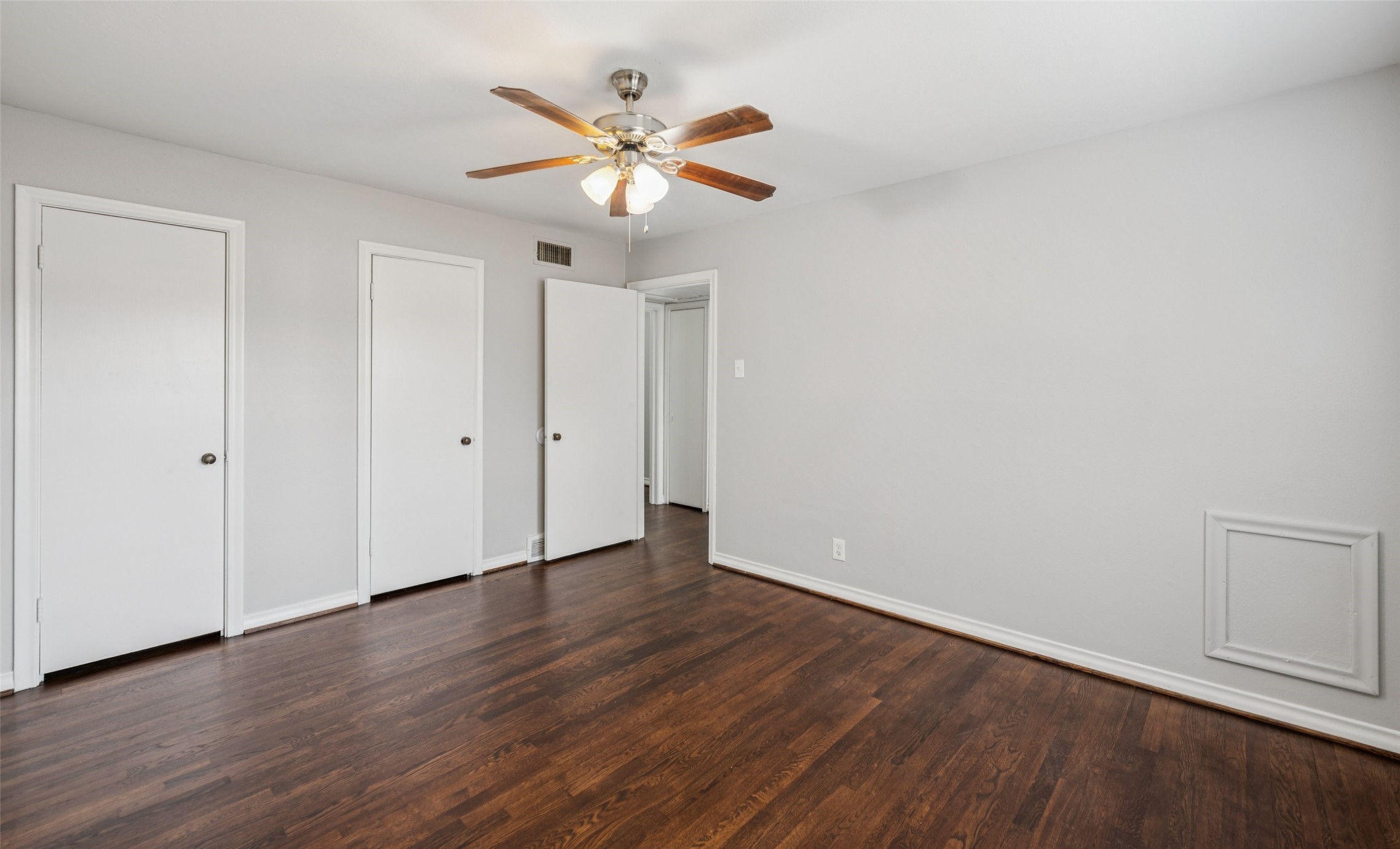 1804-1806 Mariposa Drive