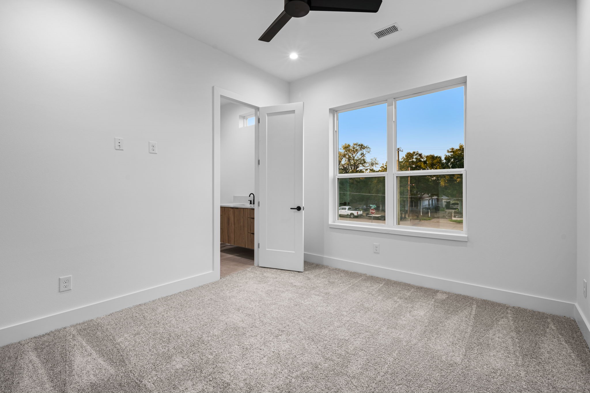 2814 guymon