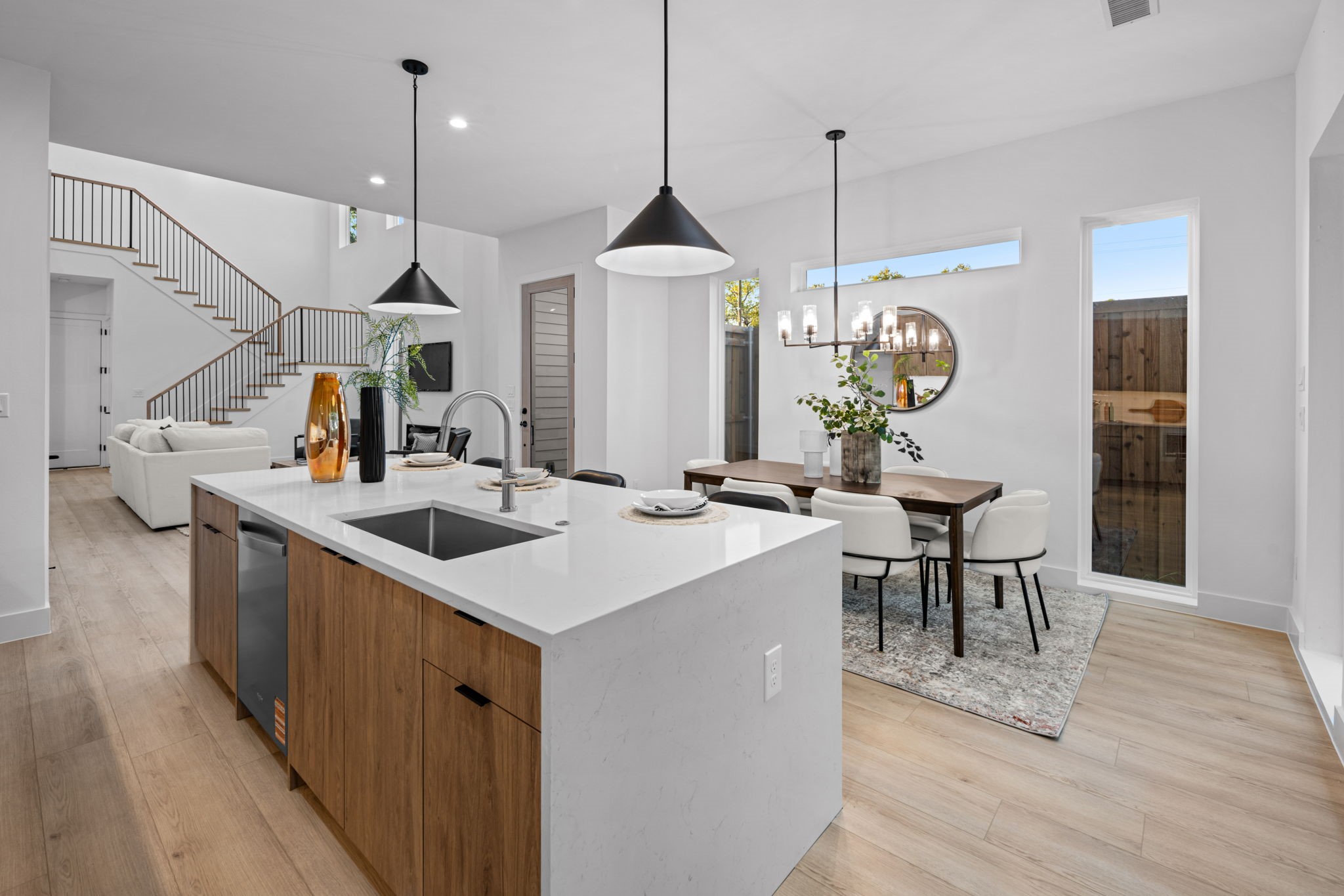 2814 guymon