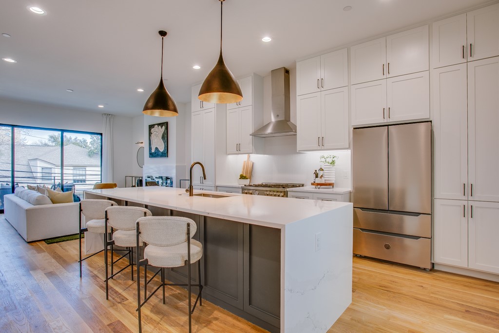 805 Pavillon Street 108