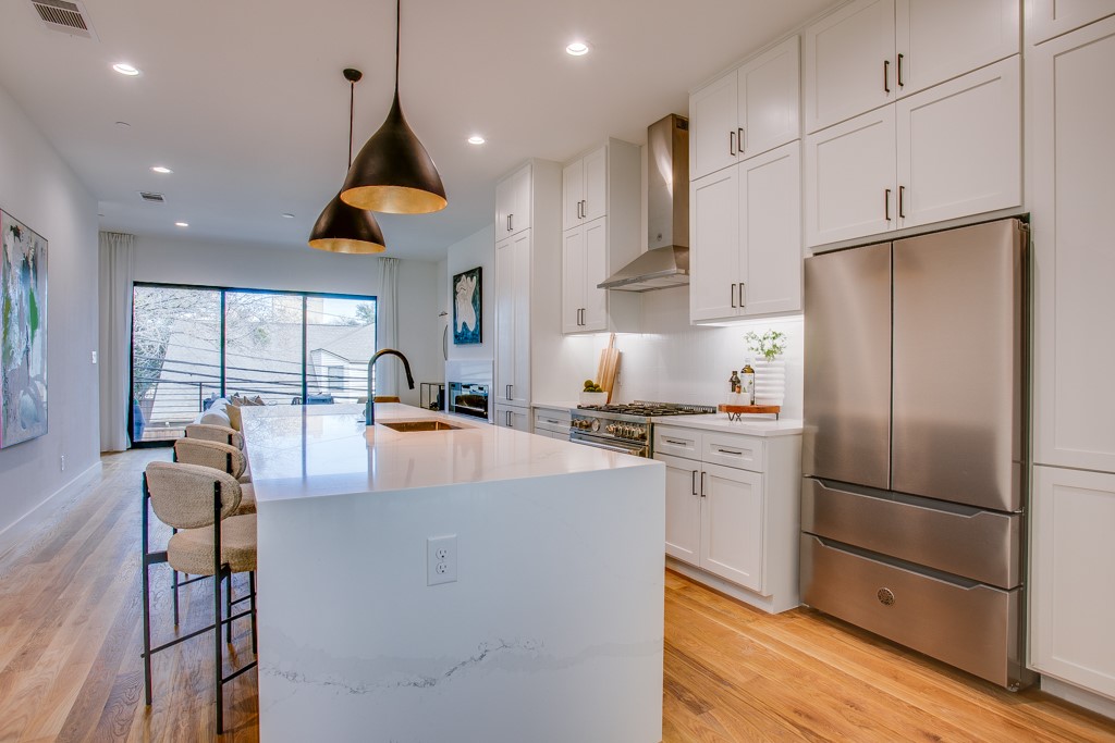 805 Pavillon Street 108