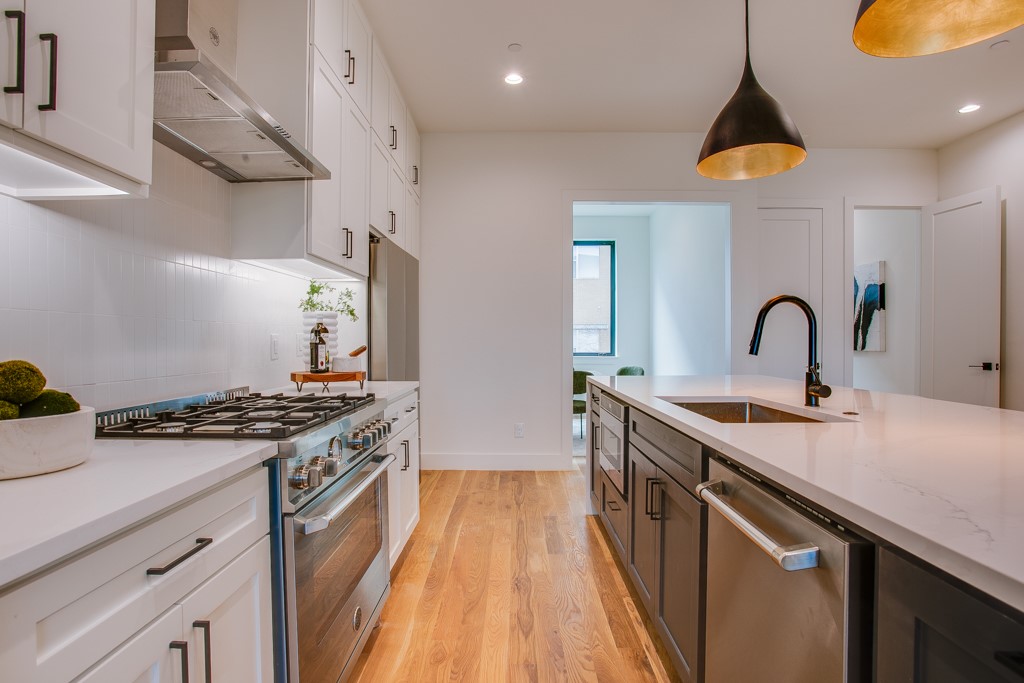 805 Pavillon Street 108