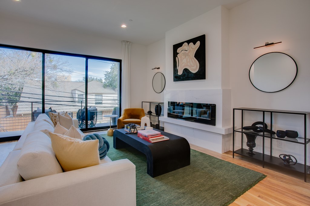 805 Pavillon Street 108