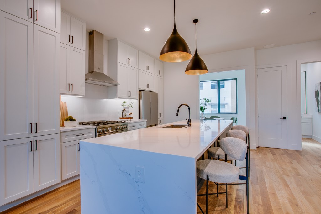 805 Pavillon Street 108