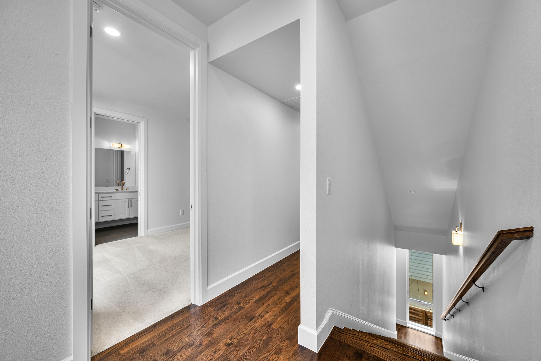 2016 N Fitzhugh Avenue 105