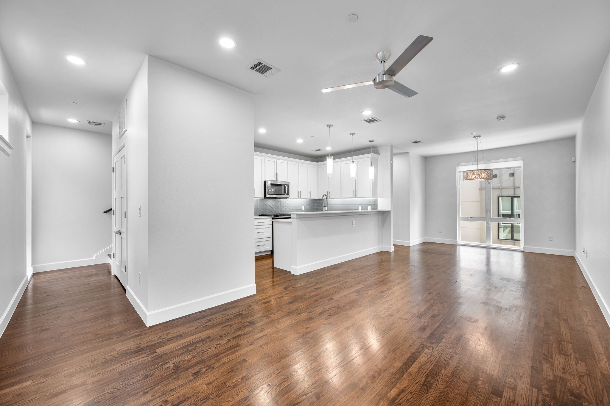 2016 N Fitzhugh Avenue 105