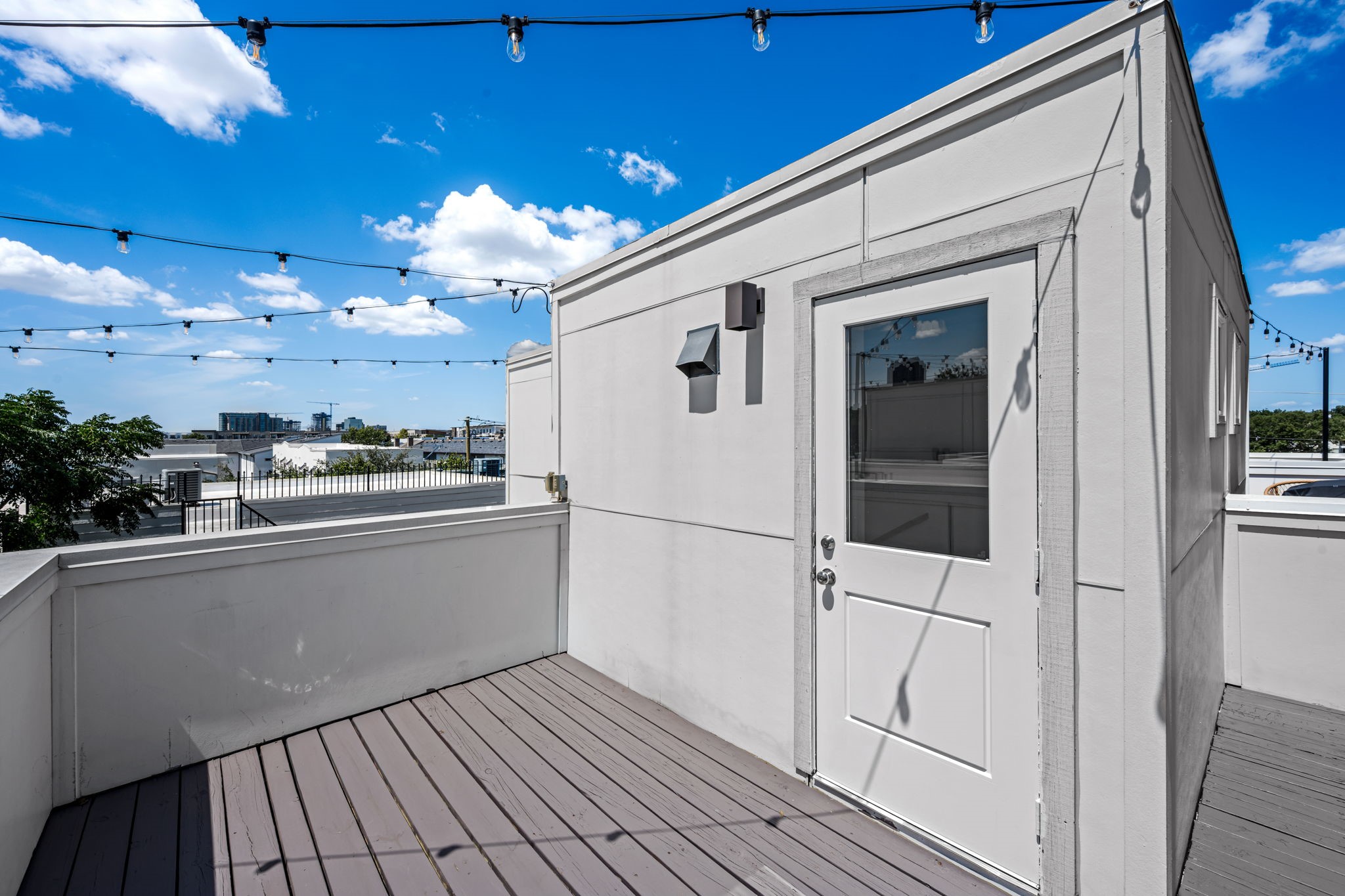 2016 N Fitzhugh Avenue 105