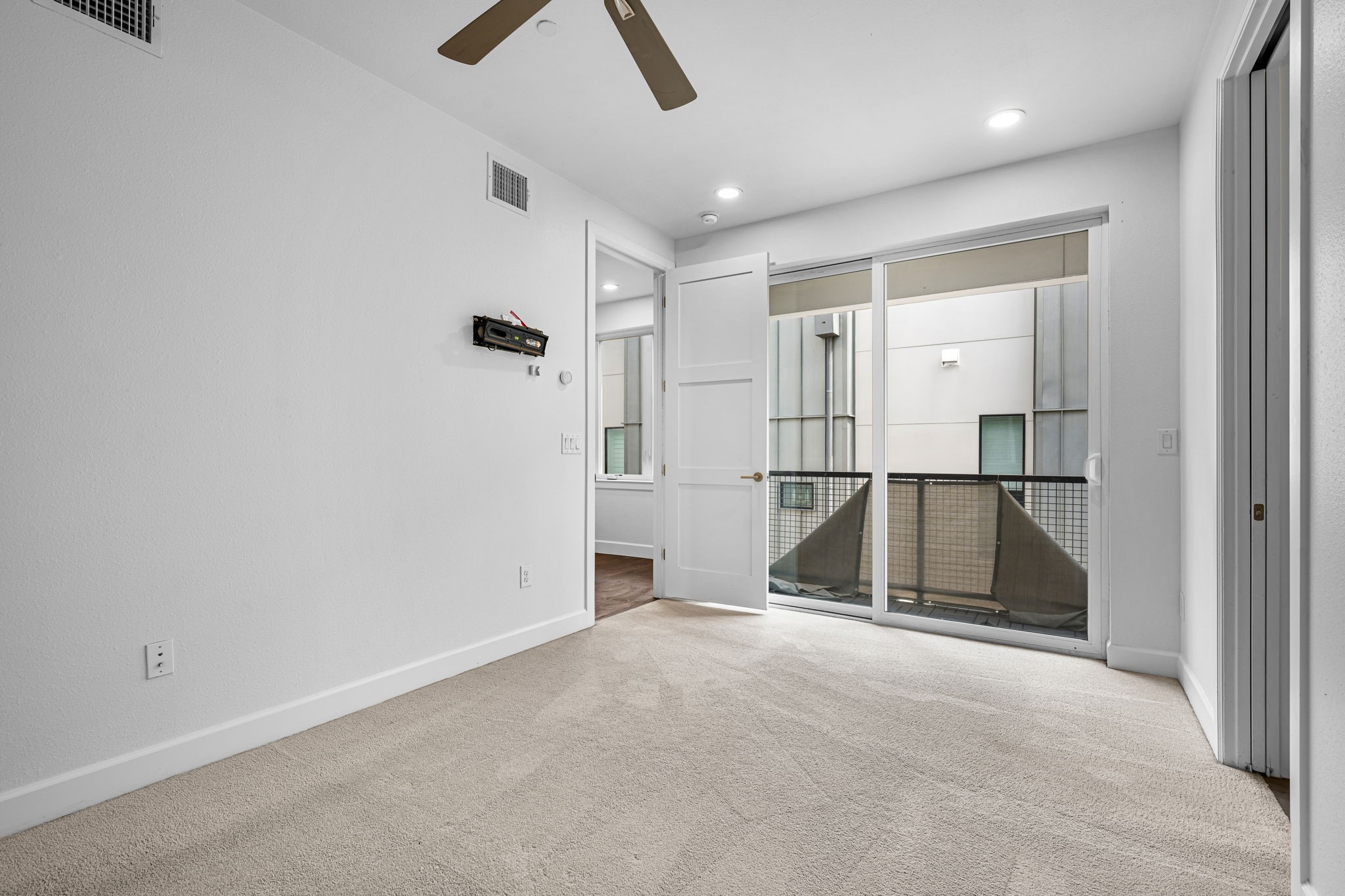 2016 N Fitzhugh Avenue 105