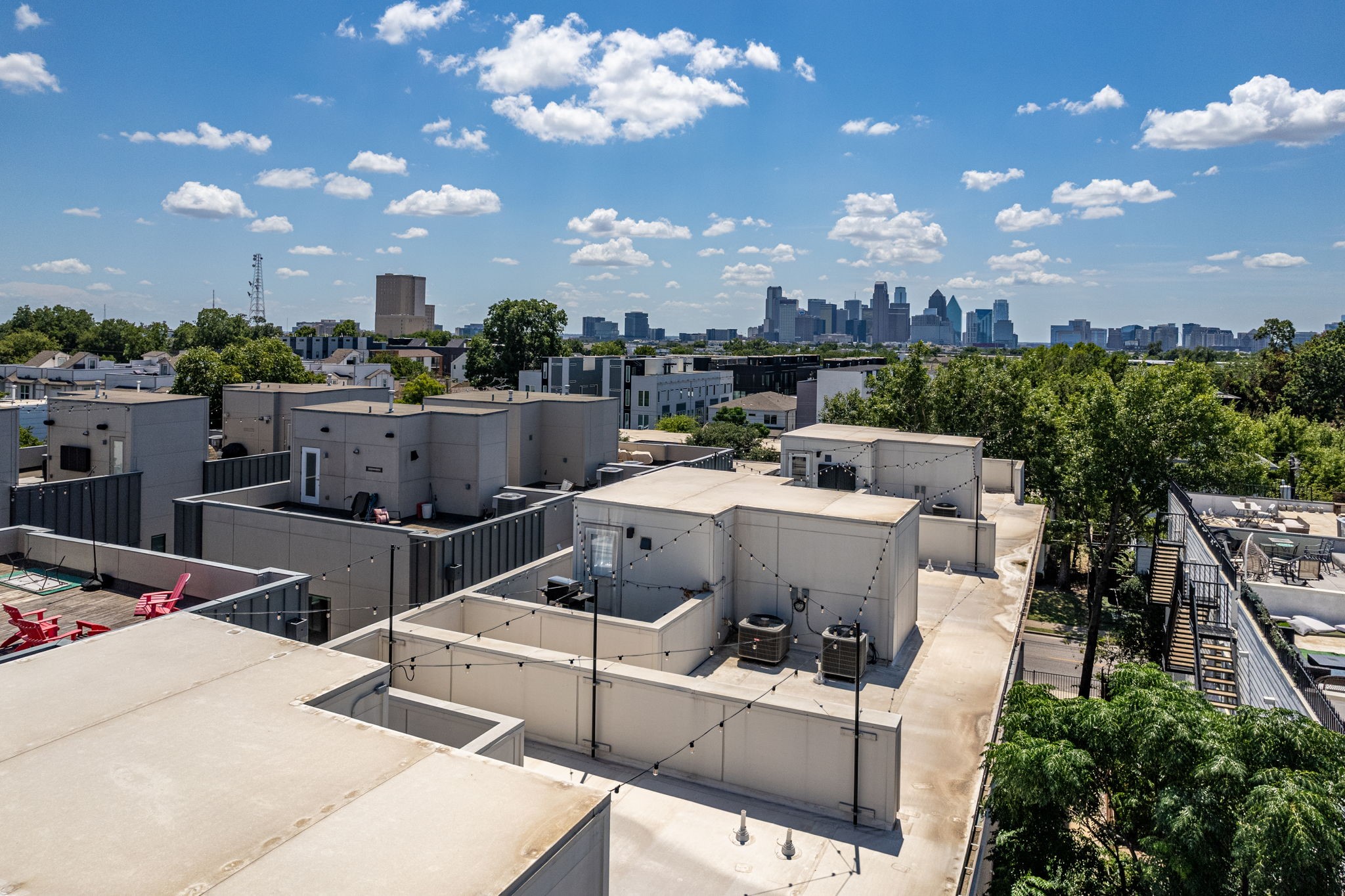 2016 N Fitzhugh Avenue 105