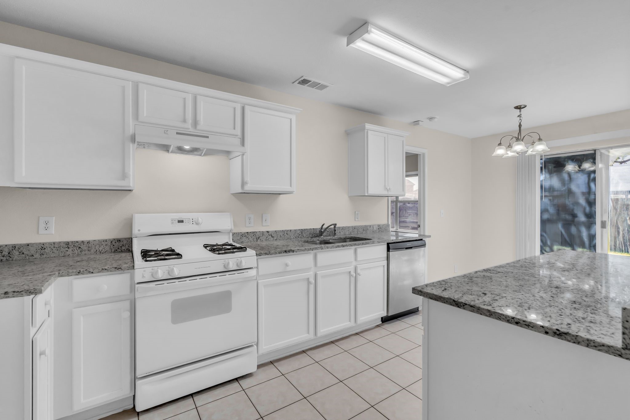 2312 Tailburton Court