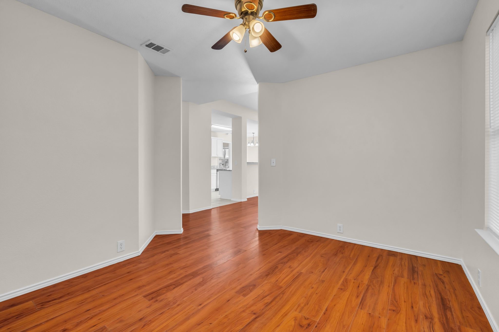 2312 Tailburton Court
