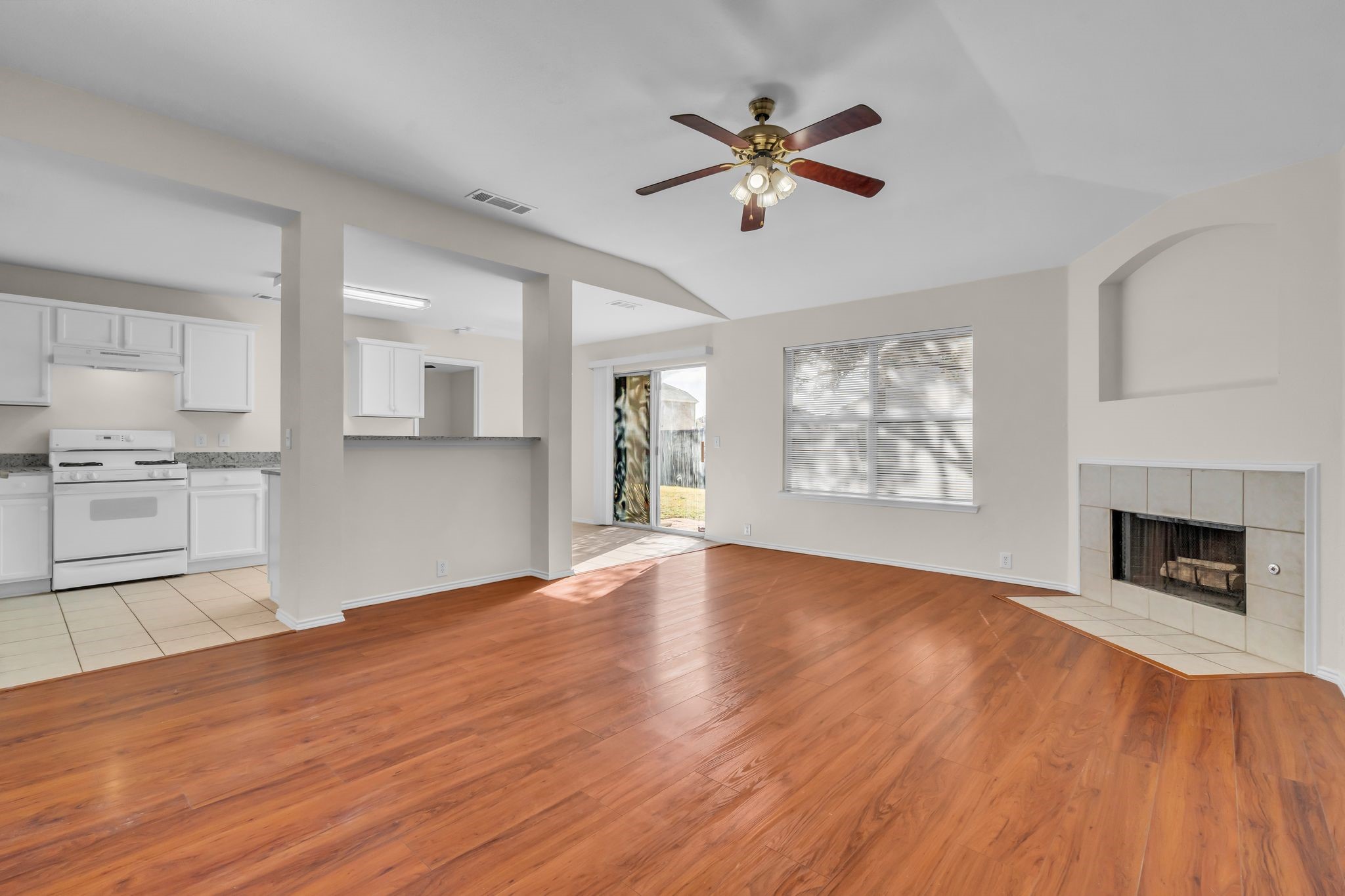 2312 Tailburton Court