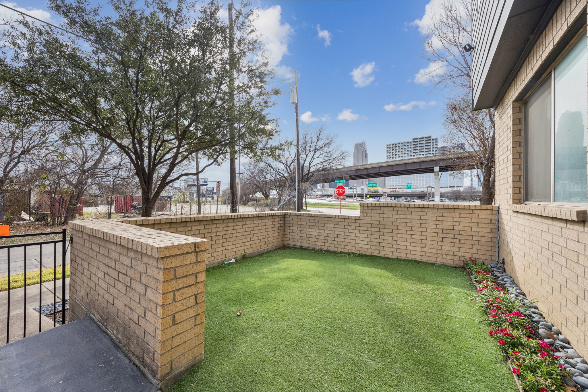 3002 Zenia Drive