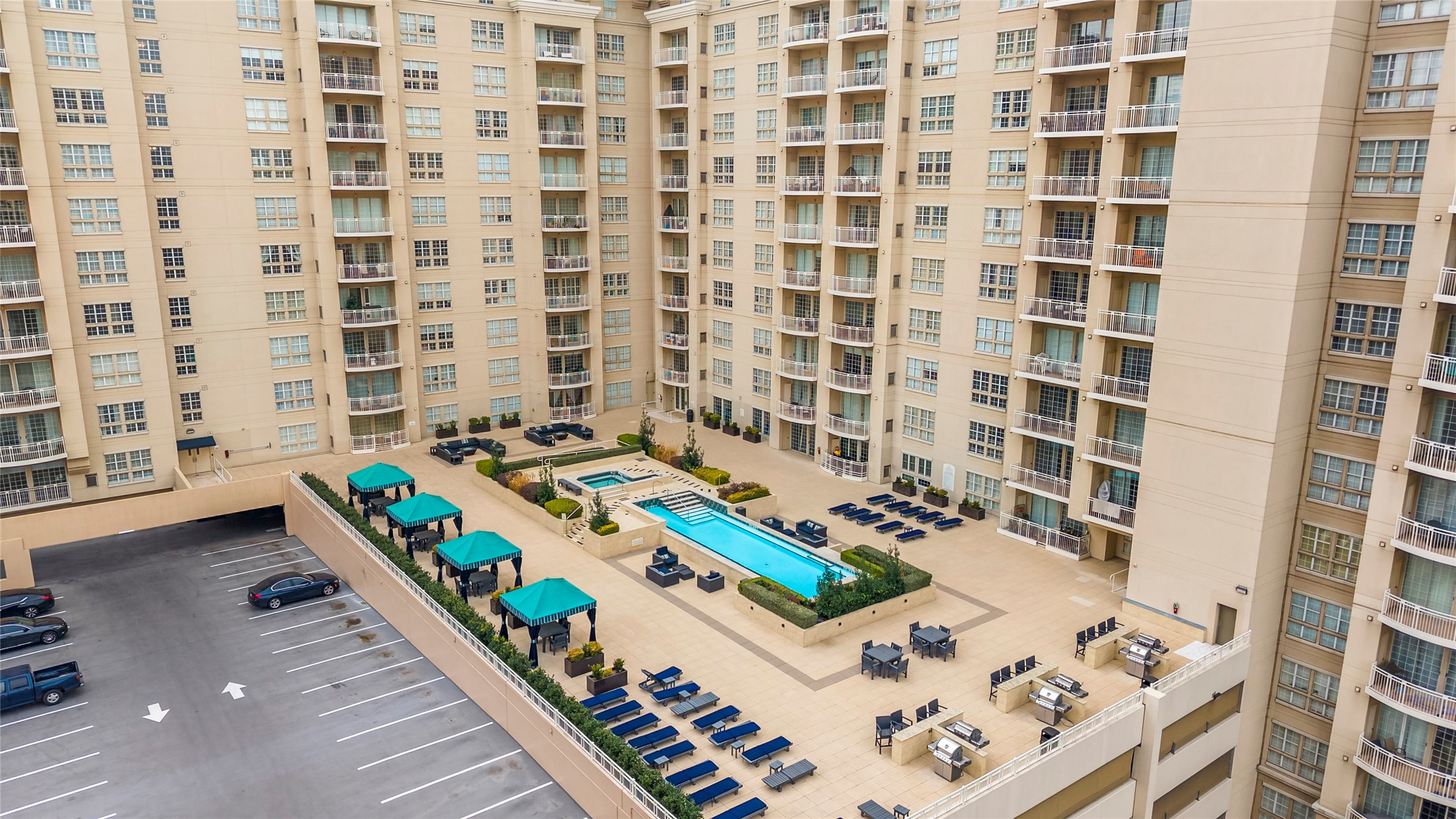 3225 Turtle Creek Boulevard 332