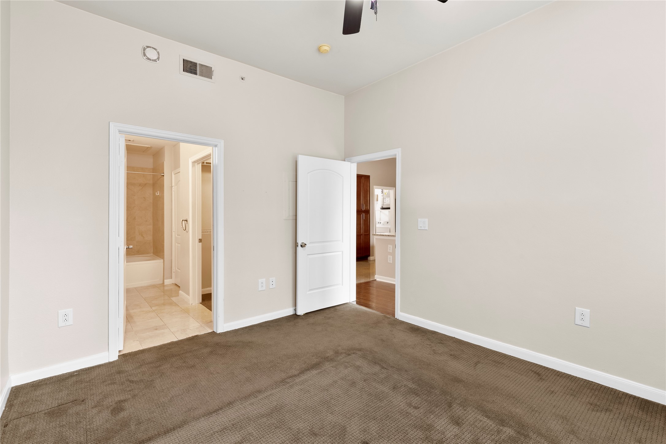 3225 Turtle Creek Boulevard 332