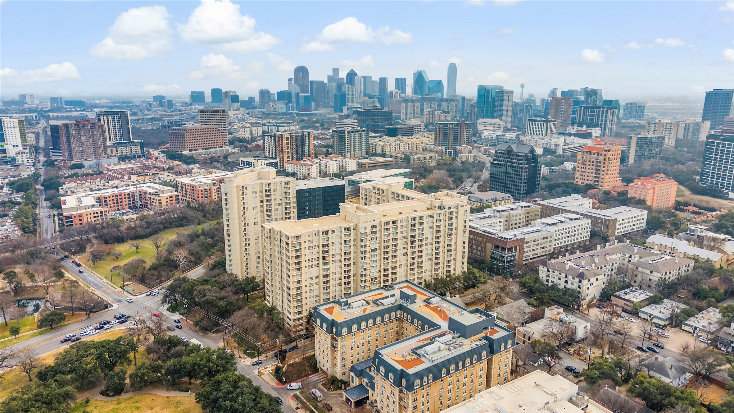 3225 Turtle Creek Boulevard 332