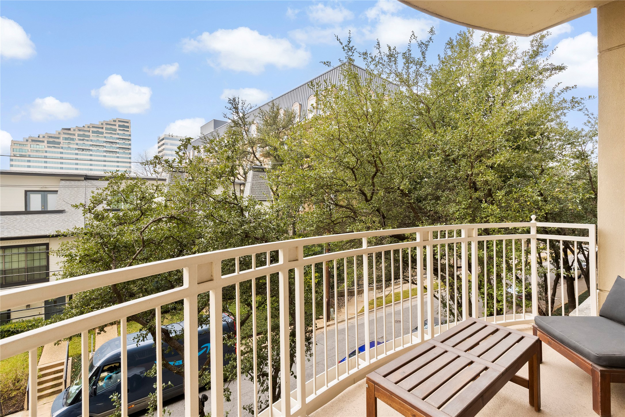3225 Turtle Creek Boulevard 332