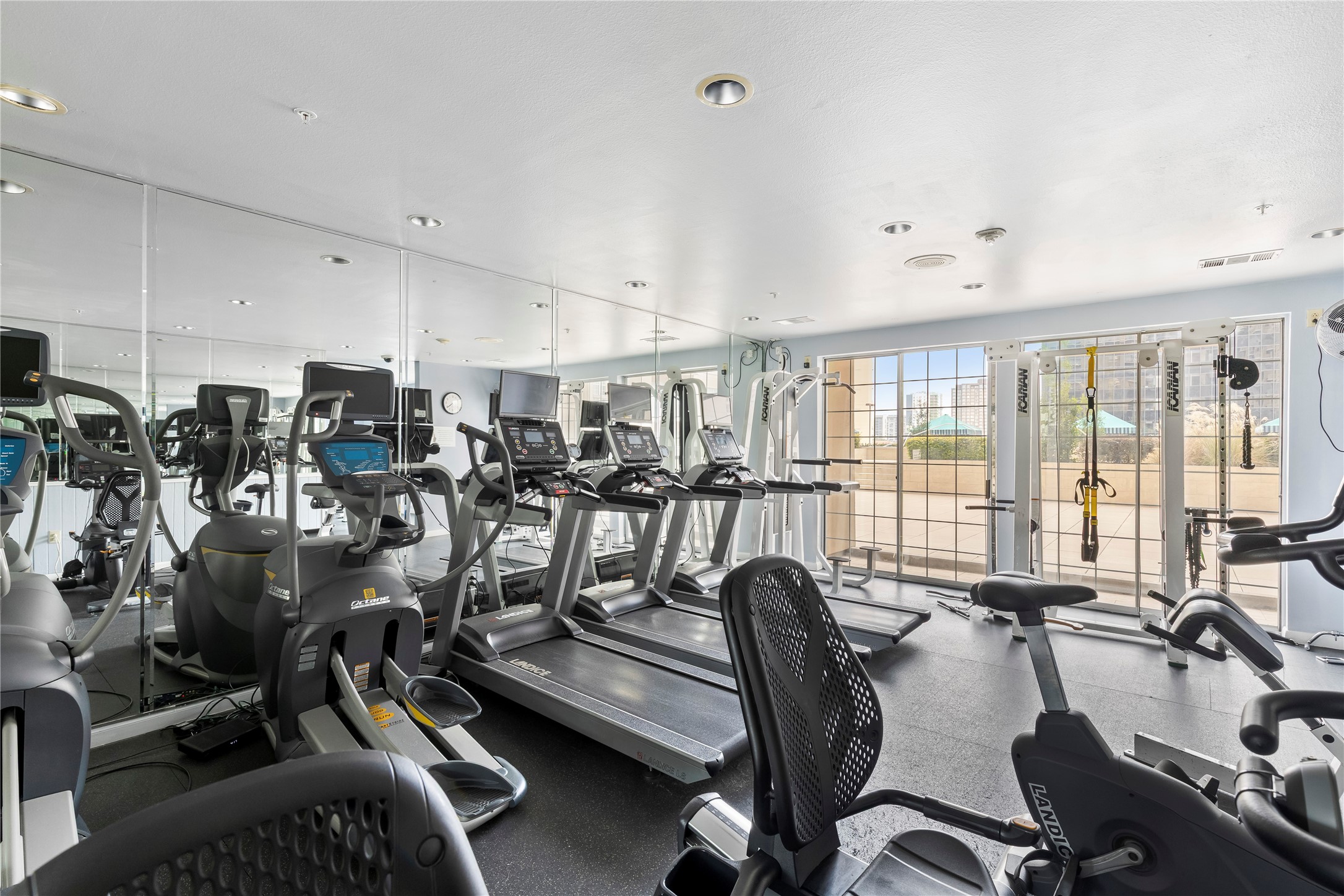 3225 Turtle Creek Boulevard 332