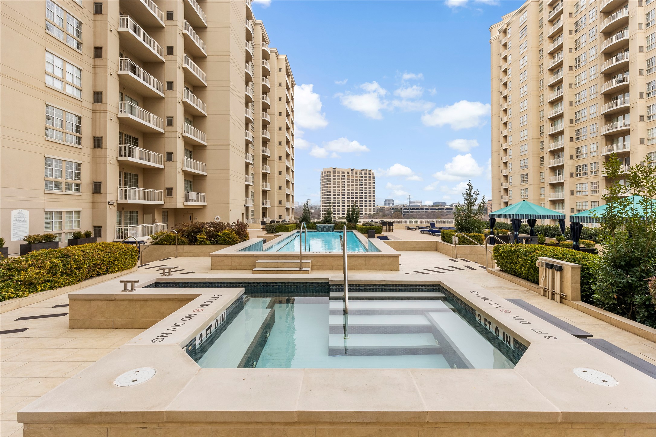 3225 Turtle Creek Boulevard 332