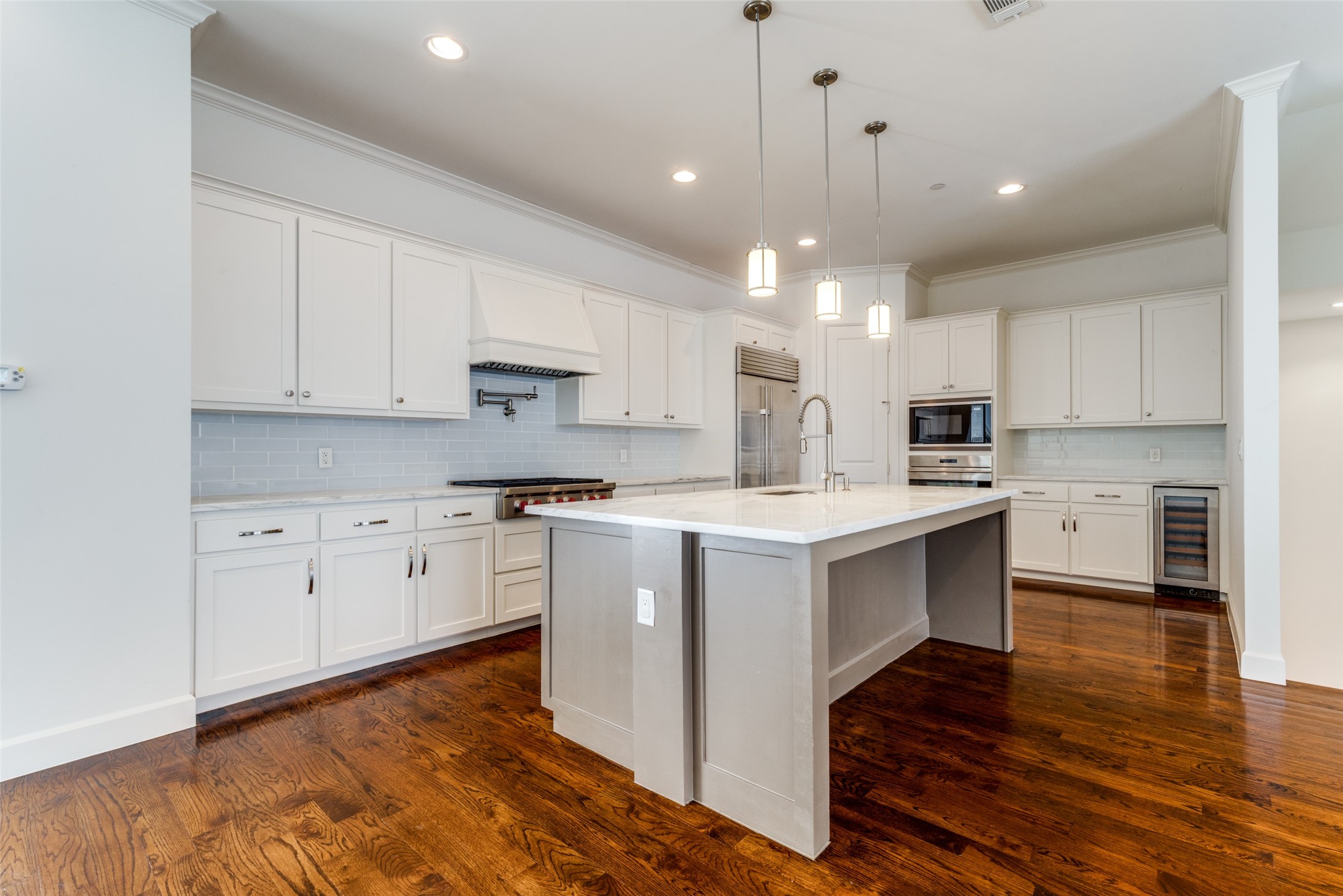 3515 Normandy Avenue 8