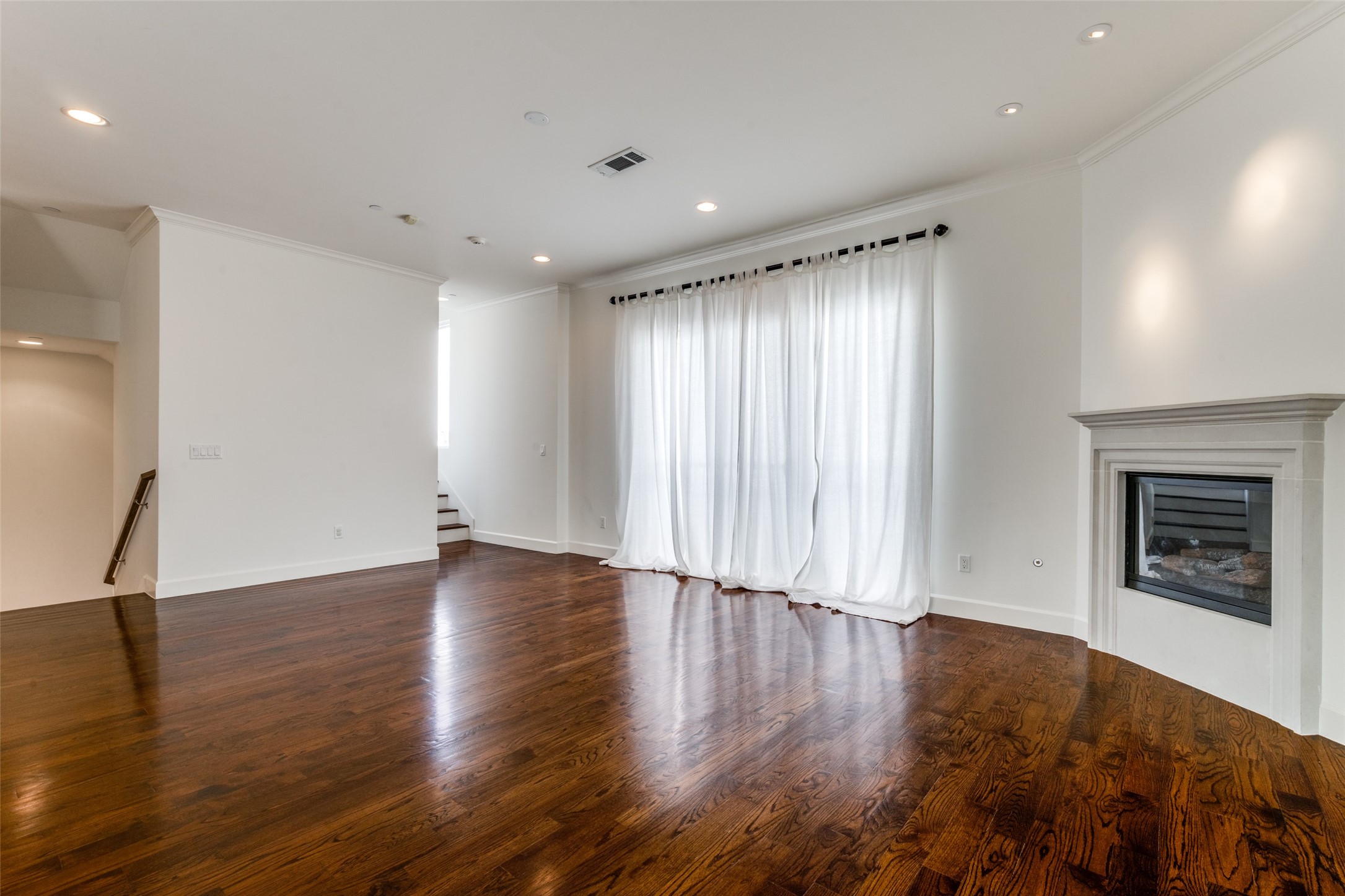 3515 Normandy Avenue 8