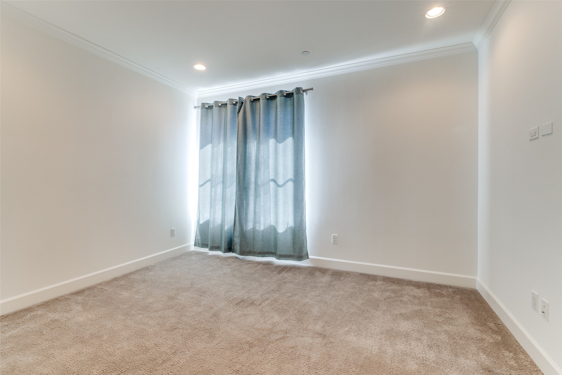3515 Normandy Avenue 8