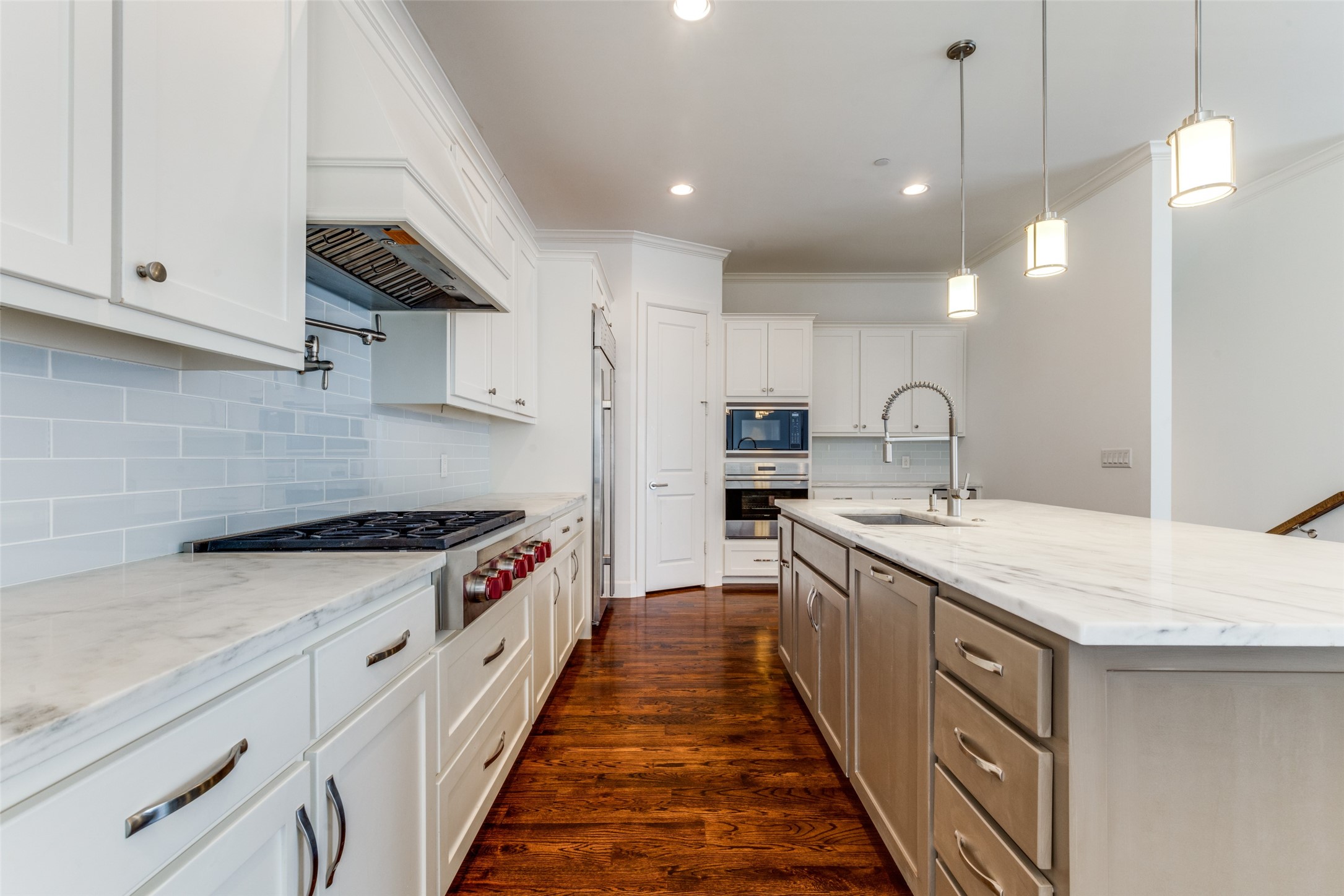 3515 Normandy Avenue 8