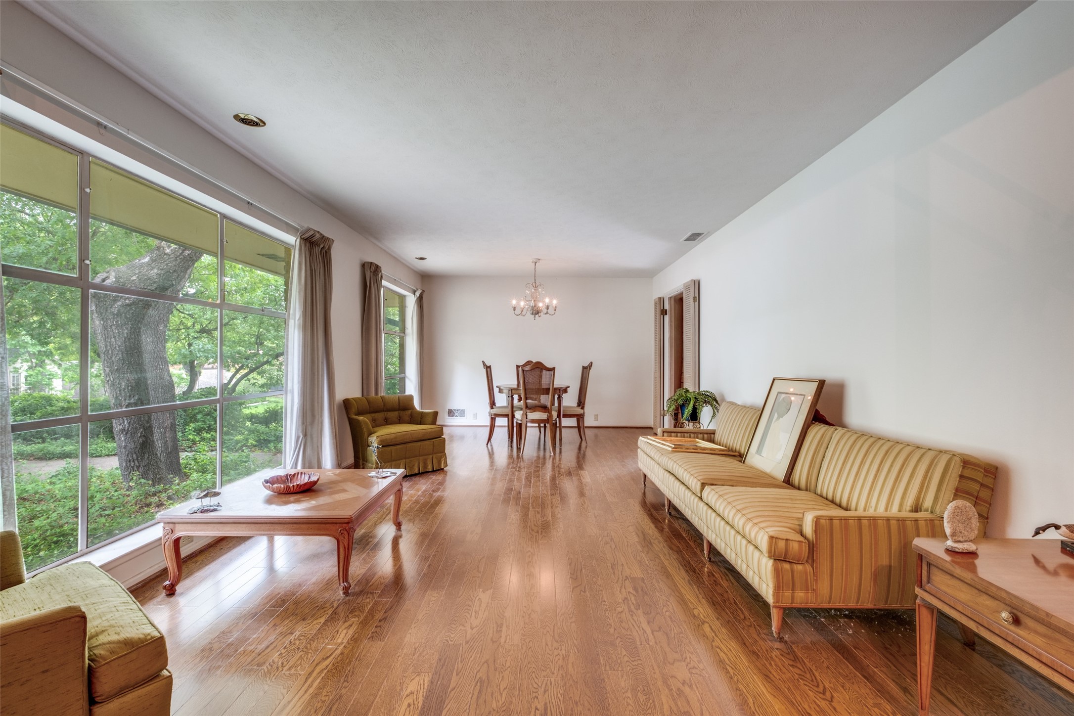 1723 Timbergrove Circle