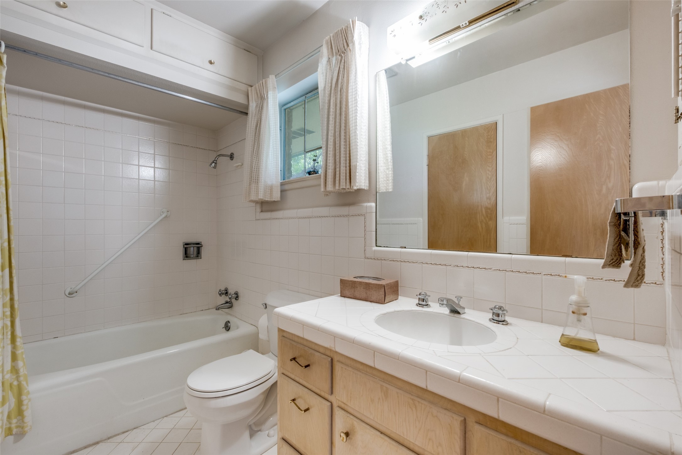1723 Timbergrove Circle