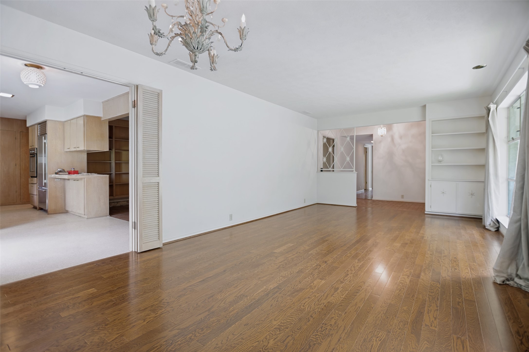 1723 Timbergrove Circle