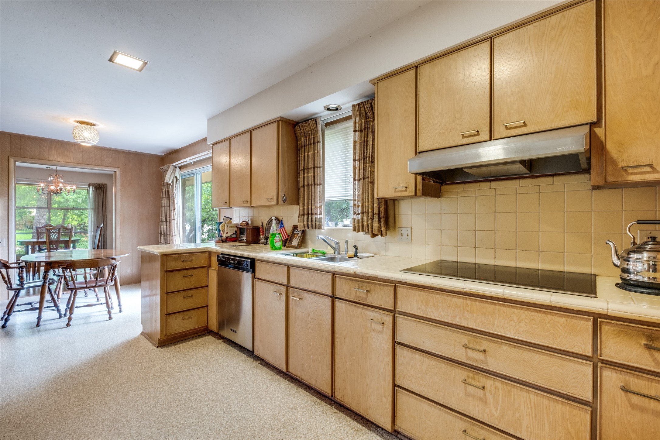 1723 Timbergrove Circle