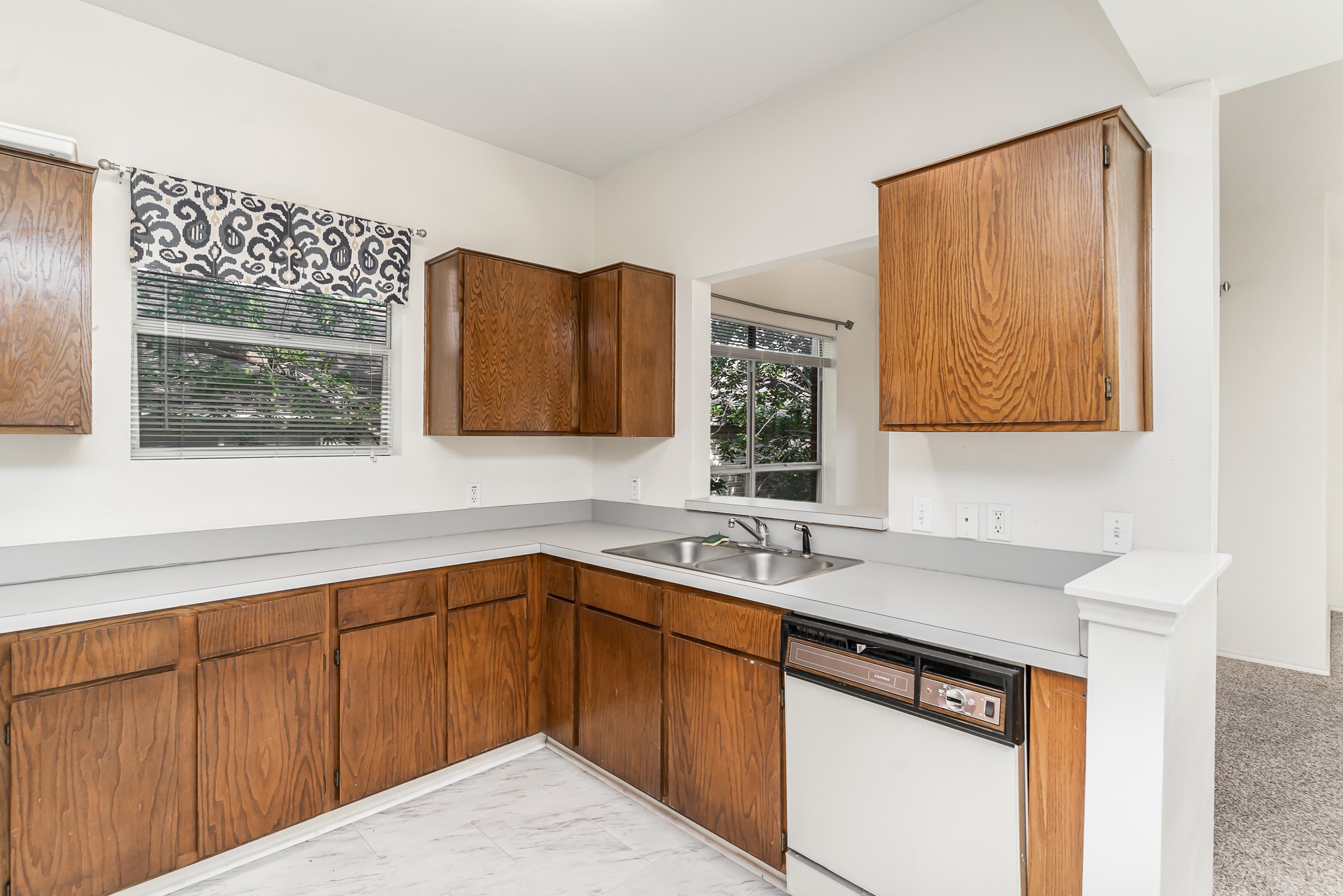 3329 Rosedale Avenue 21