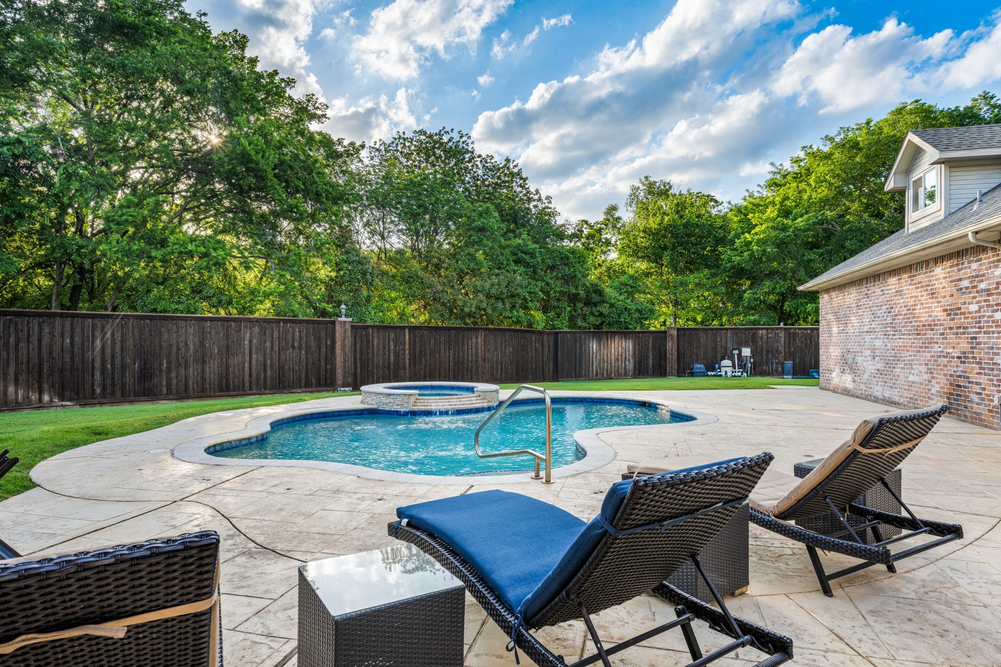 5607 Willow Wood Lane