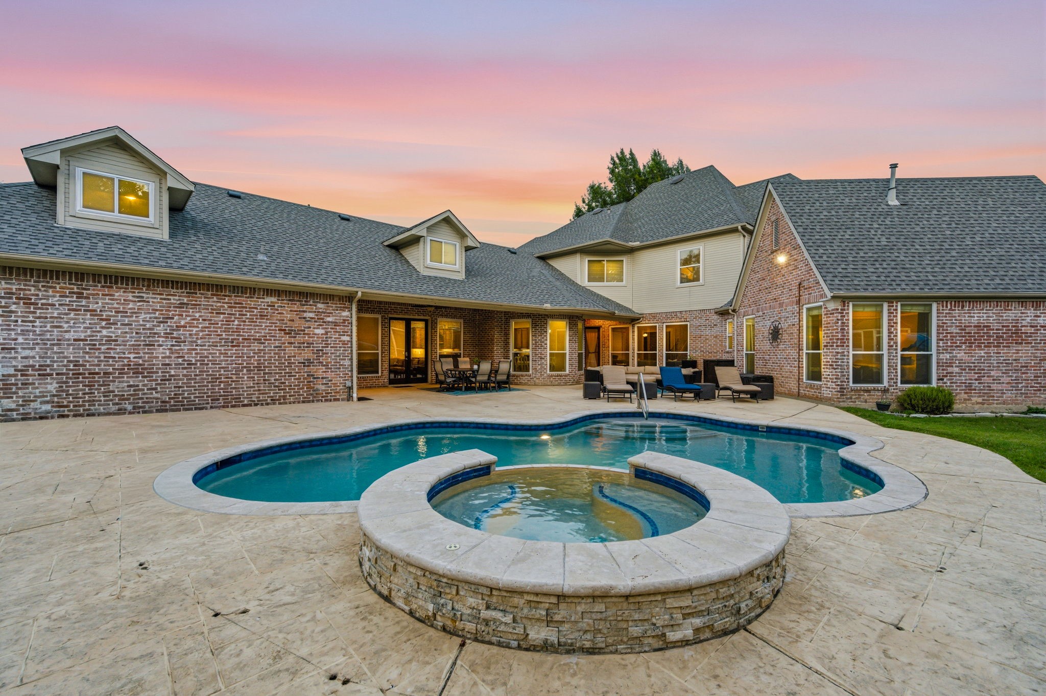 5607 Willow Wood Lane