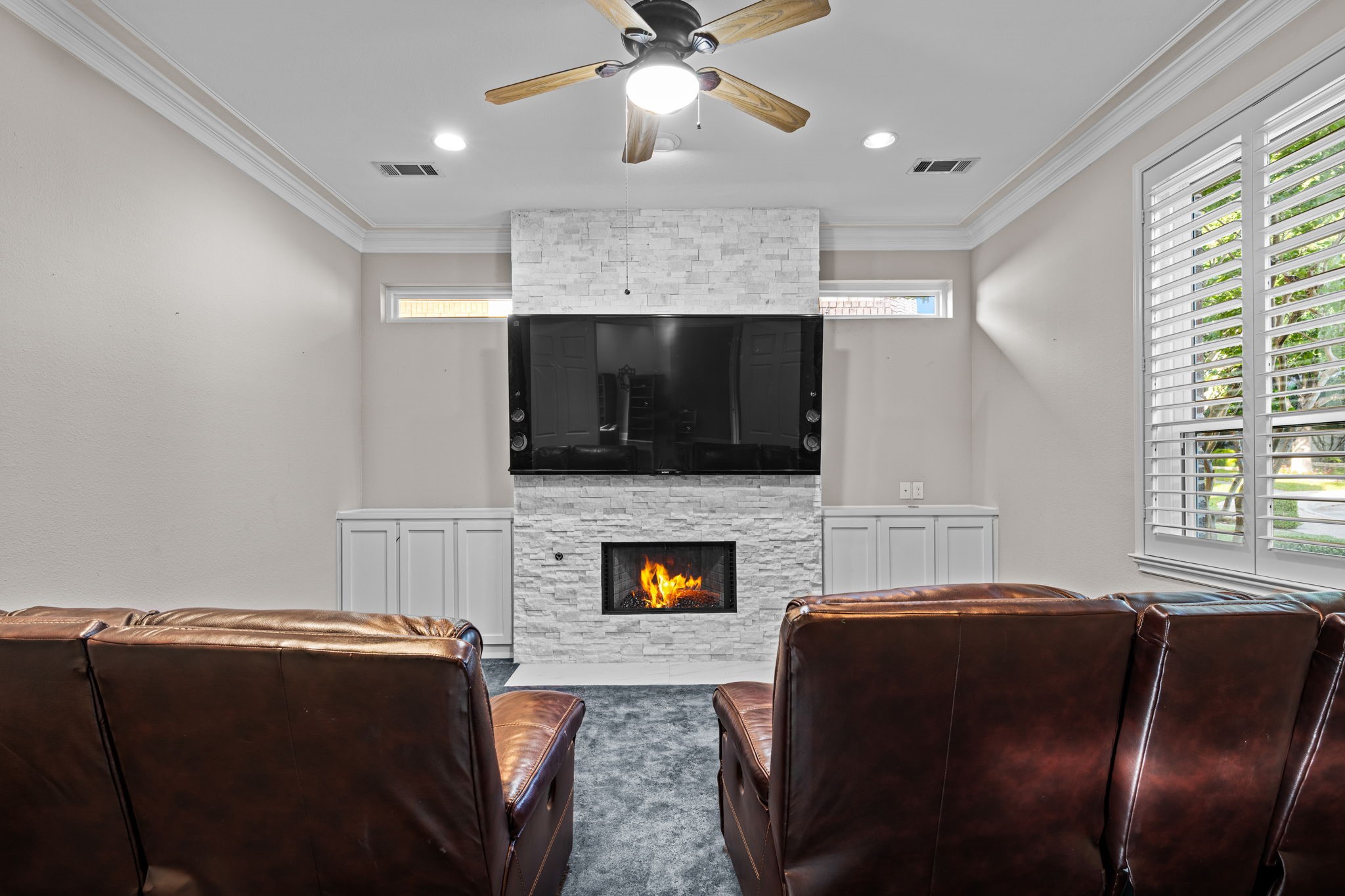 5607 Willow Wood Lane