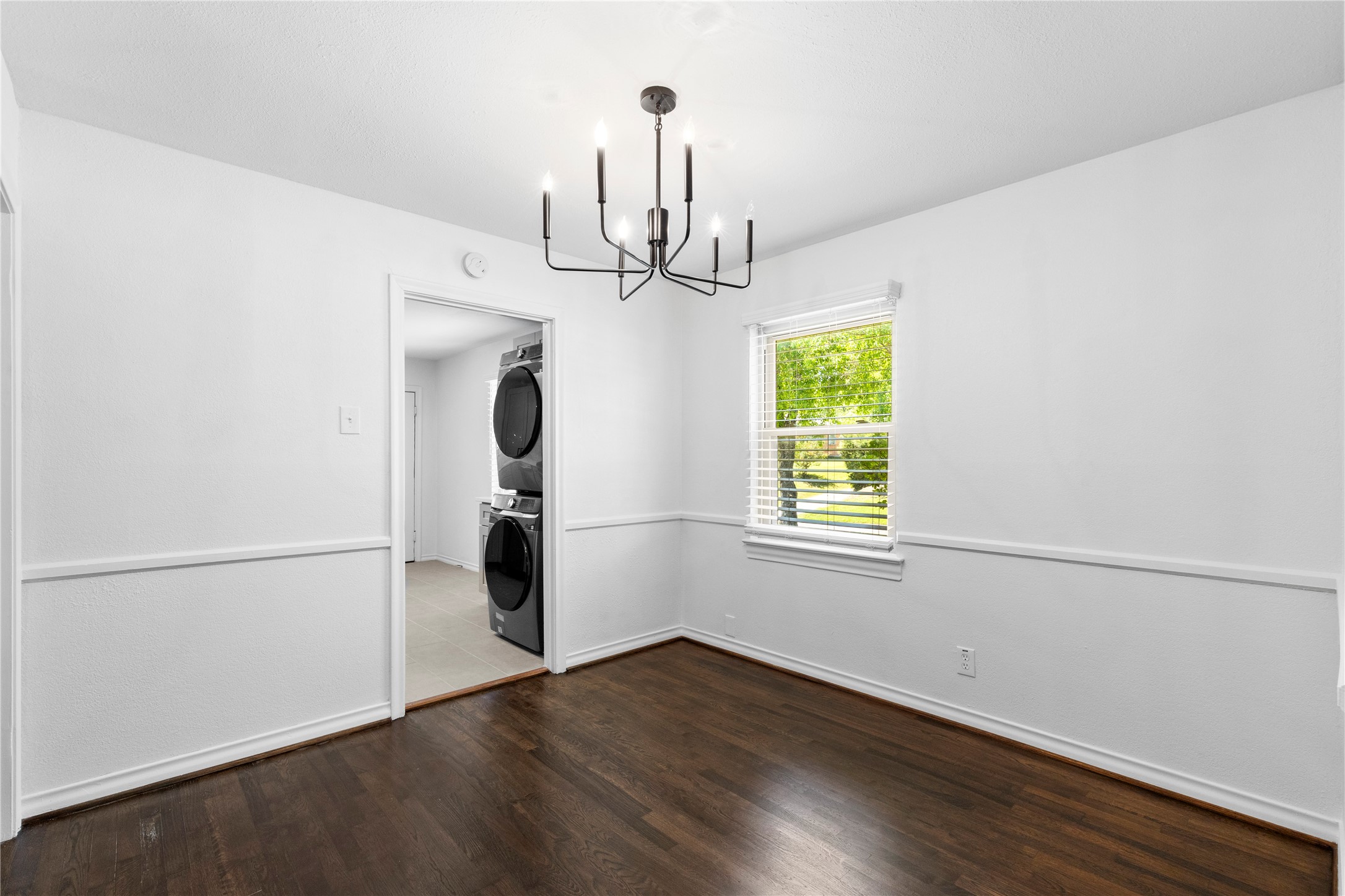 1804 Mariposa Drive