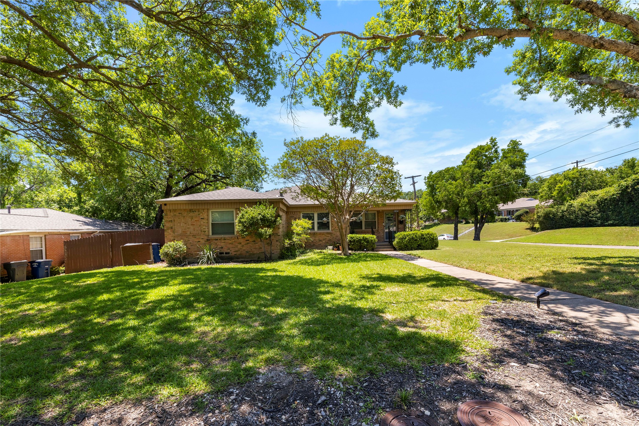 1804 Mariposa Drive