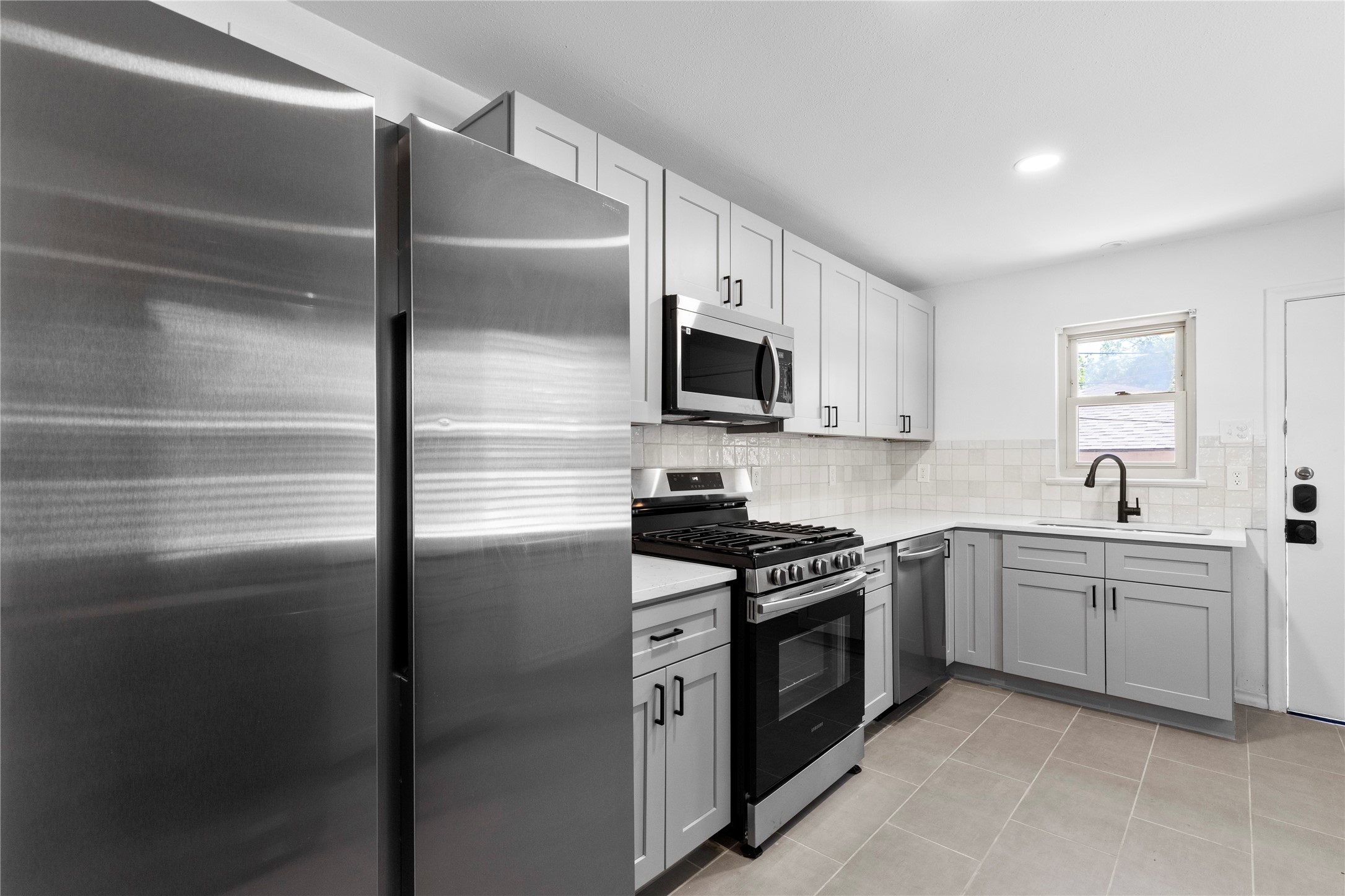 1804 Mariposa Drive