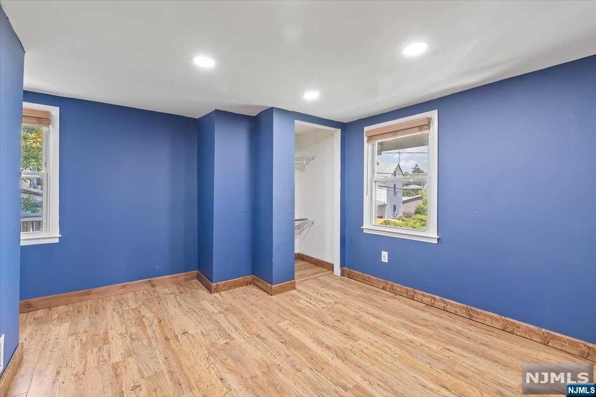 87 N Ramapo Avenue