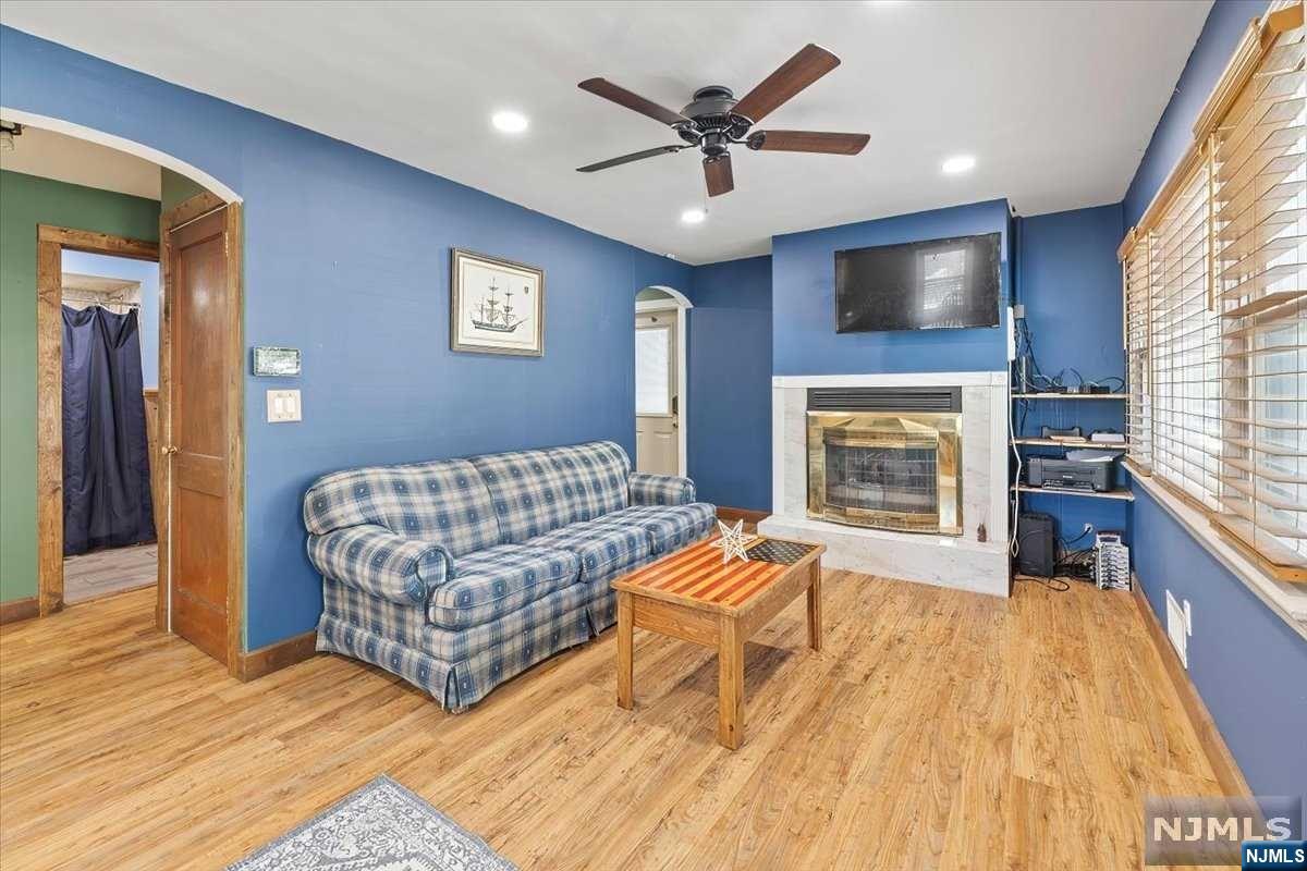 87 N Ramapo Avenue
