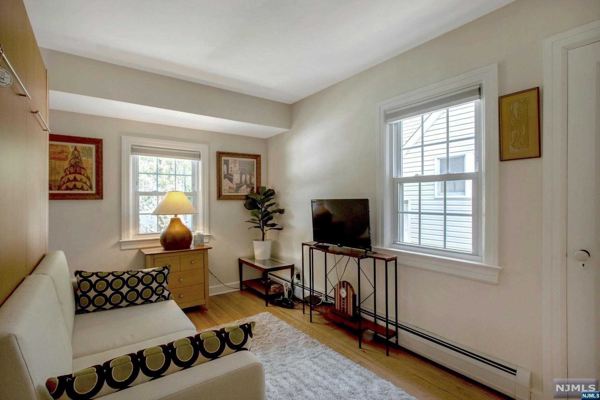 62 7th Avenue