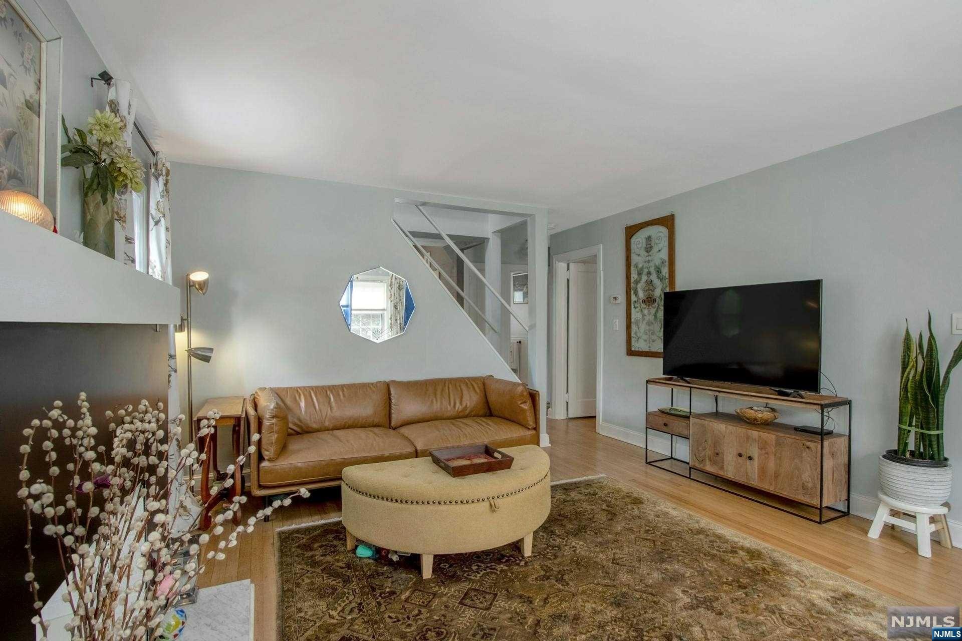 62 7th Avenue