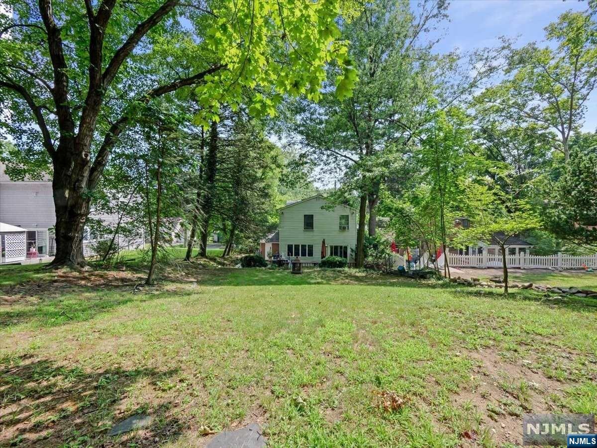 76 Hillside Avenue