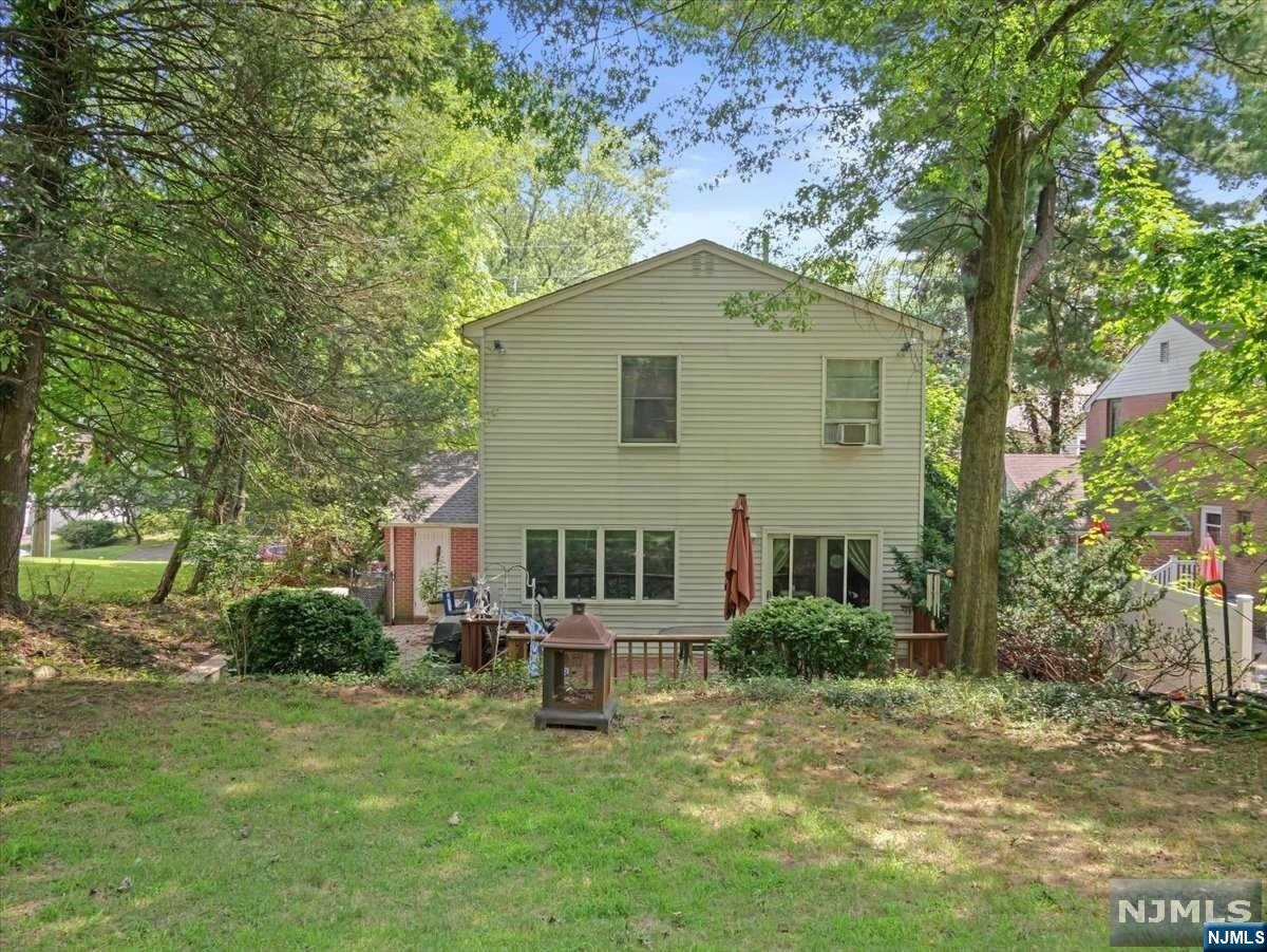 76 Hillside Avenue