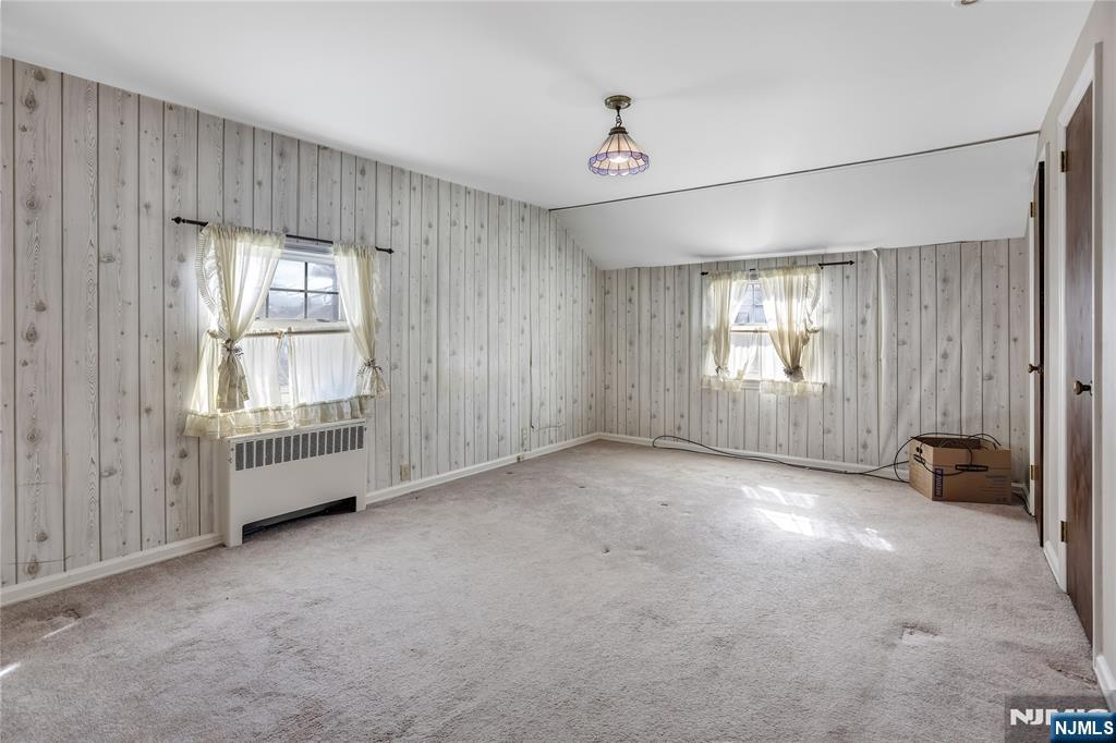 3-21 33rd Street