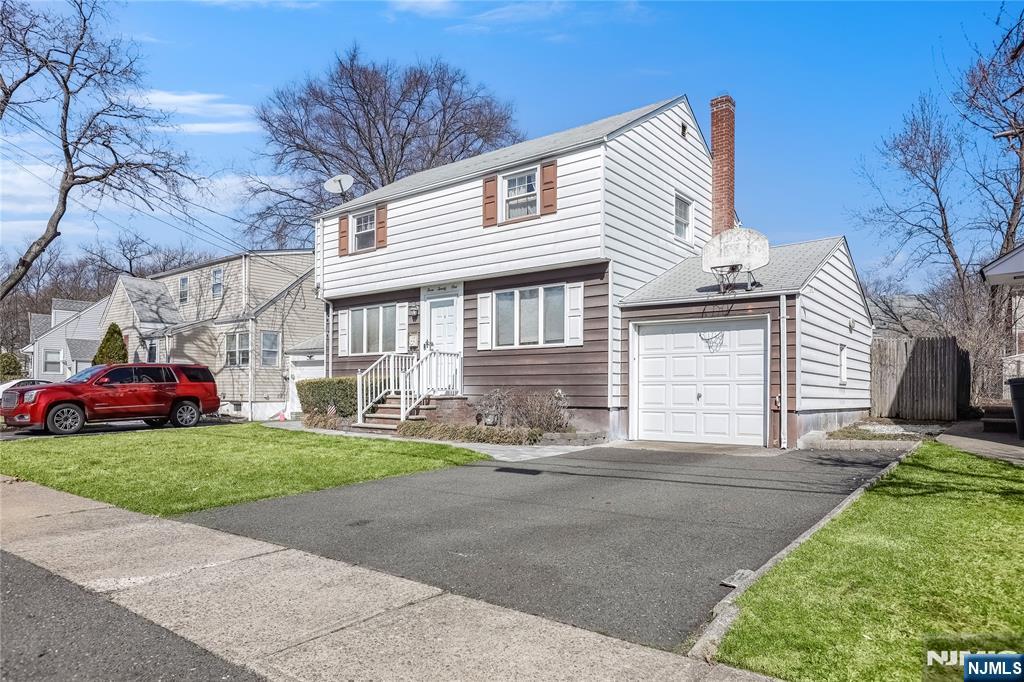 3-21 33rd Street