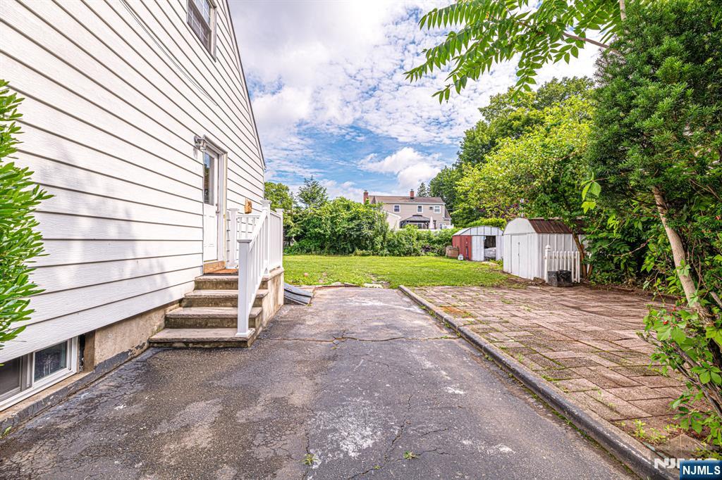 141 Cedar Avenue