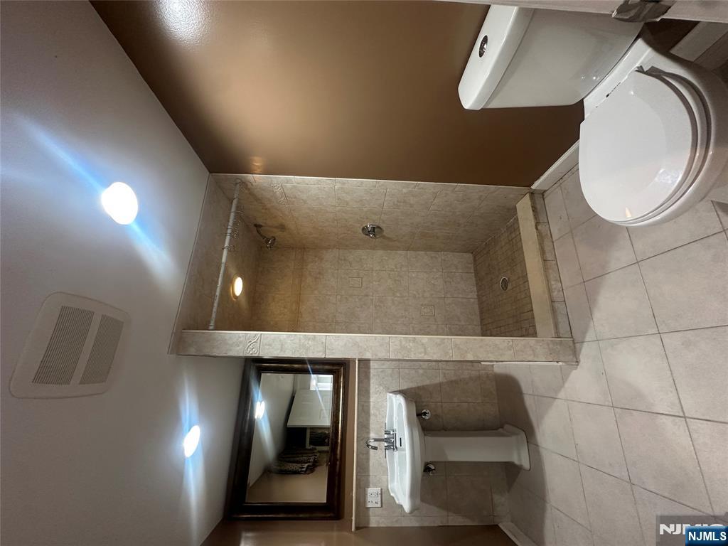 12-28 Fairclough Place