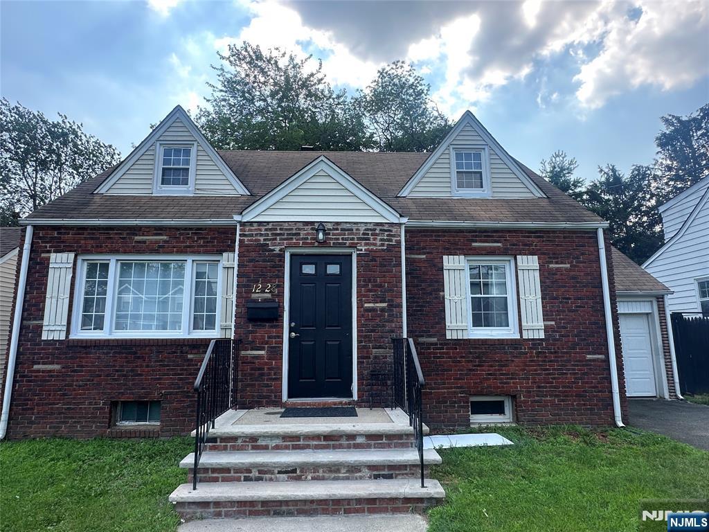 12-28 Fairclough Place