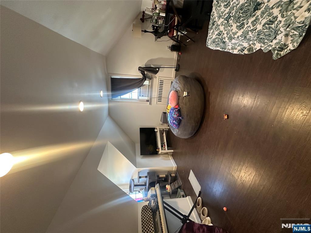 12-28 Fairclough Place